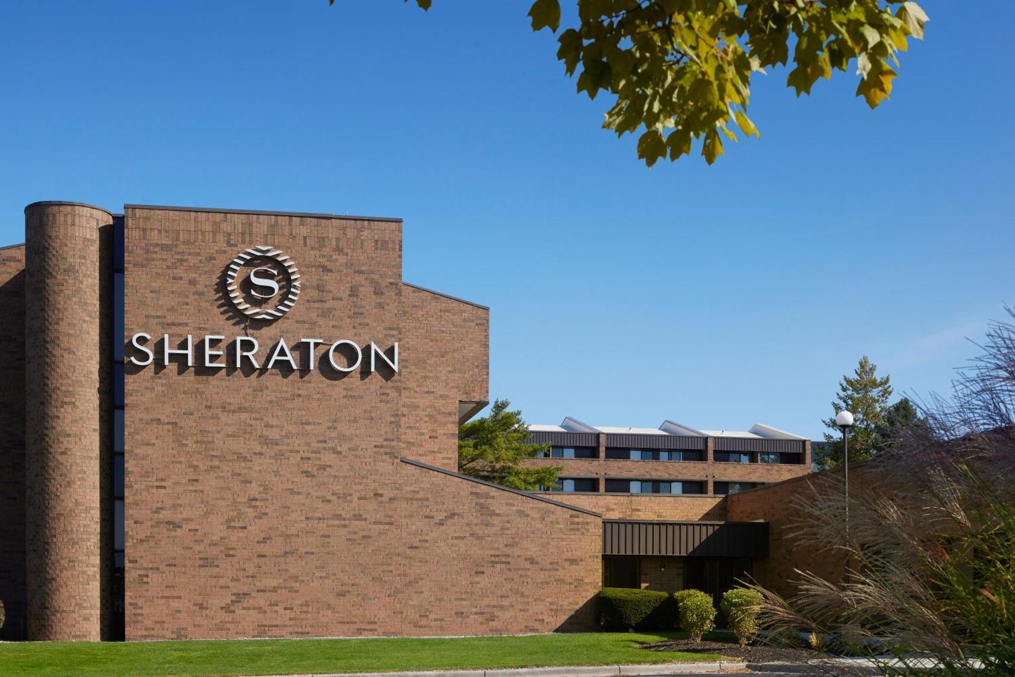 Sheraton Grand Rapids Airport Hotel Cascade Exteriér fotografie