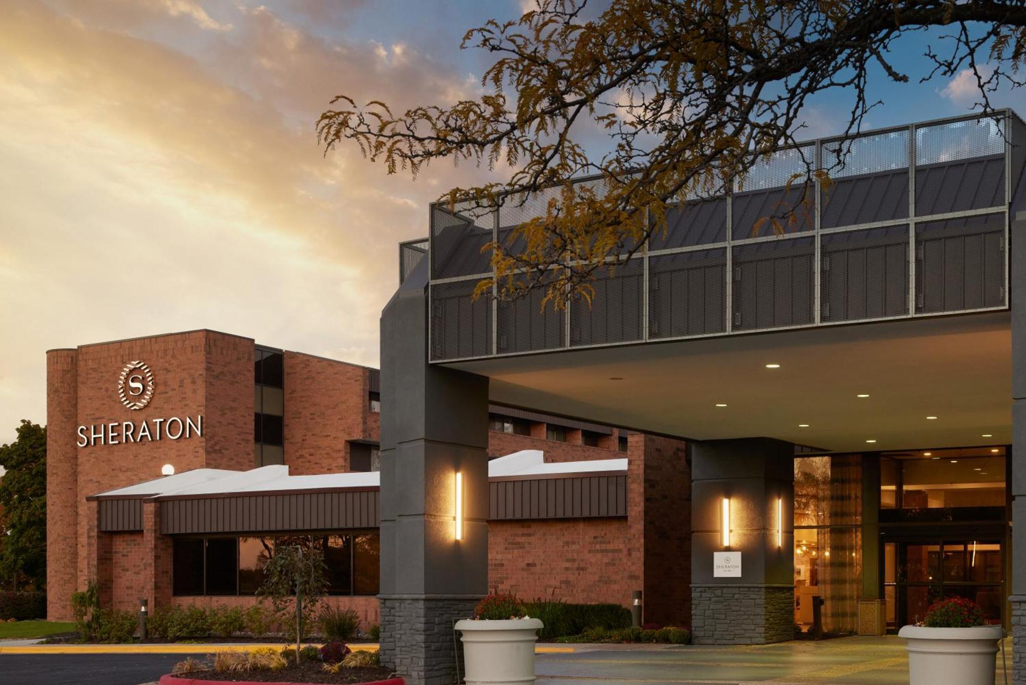 Sheraton Grand Rapids Airport Hotel Cascade Exteriér fotografie